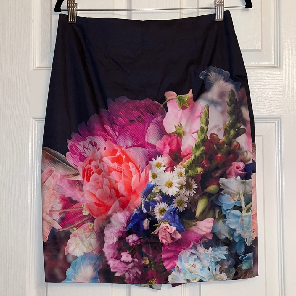 Ted Baker Focus Bouquet Pencil Skirt